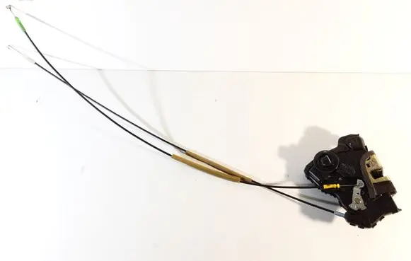 Toyota Corolla E120 E130 Front door lock 