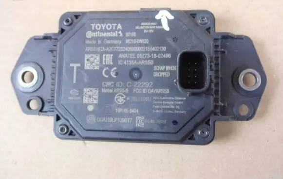 Toyota Yaris XP210 Distronic sensor radar 882100W030