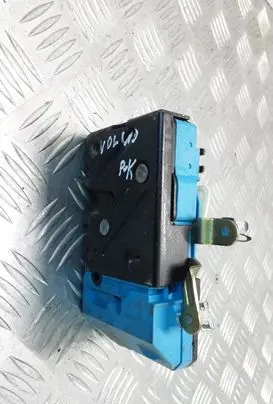 Volvo V70 Front door lock 9141701