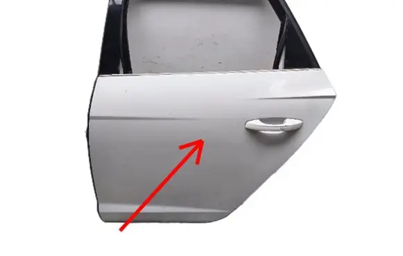 Seat Leon (5F) Rear door 