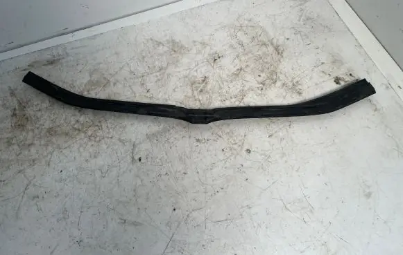 BMW 5 E60 E61 Top upper radiator support slam panel 706383511