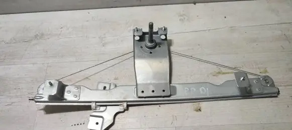 Dacia Duster Front window lifting mechanism without motor 8200733825E 2611150309