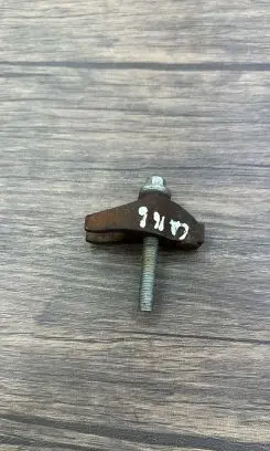 Jeep Grand Cherokee Fuel Injector clamp holder
