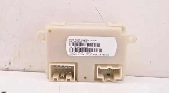 Chrysler Town u0026 Country V Door control unit/module P68079910AB
