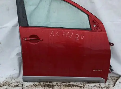 Mitsubishi Outlander Front door Raudona