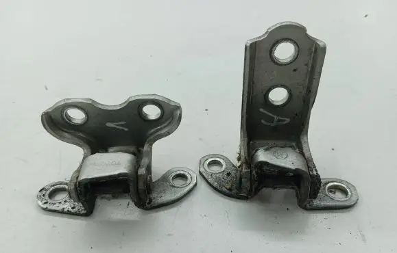 Lexus RX 330 - 350 - 400H Rear door hinge set 