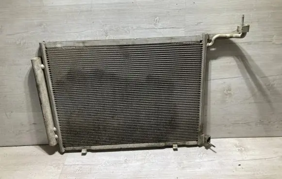 A/C cooling radiator (condenser)