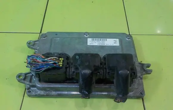Honda CR-V Engine control unit/module 37820R6FG42