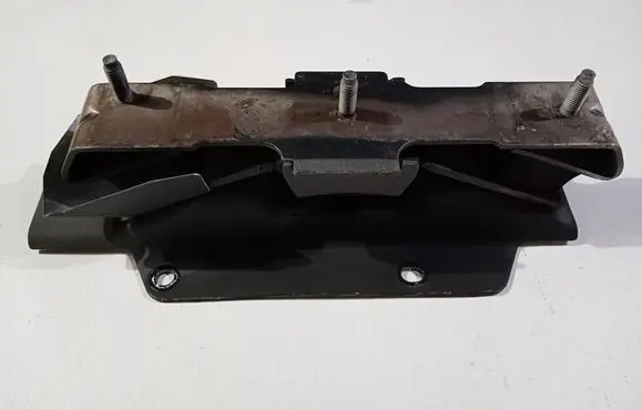 Dodge RAM Gearbox mounting bracket P68264784AF