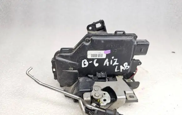 Audi A4 S4 B6 8E 8H Rear door lock 4B0839016G
