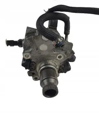 Mercedes-Benz GLA W156 Fuel injection high pressure pump A6510702601