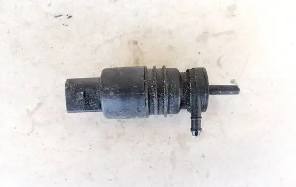 Mercedes-Benz E W211 Windscreen/windshield washer pump