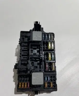 Mercedes-Benz GLE W167 Fuse module A1679067303