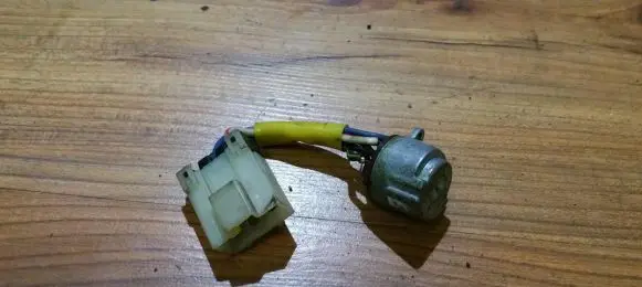 Nissan Sunny Ignition lock contact 