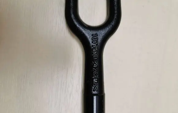 Tesla Model 3 Towing hook eye 1077570