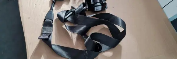 Ford Mustang VI Front seatbelt JR3BR699D64CG