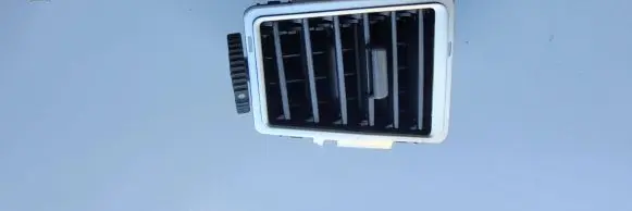 SsangYong Rodius Dash center air vent grill 6962A21000