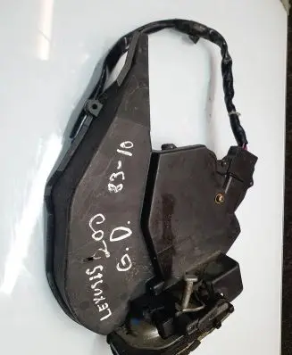 Lexus IS 200-300 Rear door lock