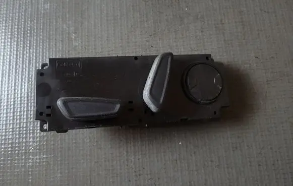 Ford Fusion II Seat control switch KB5T14B709AA3JA6