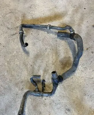 Mitsubishi Space Star Engine coolant pipe/hose MR913022 MR91302