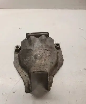 Audi A4 S4 B8 8K Engine mounting bracket 8K0399060A