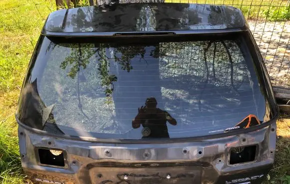 Subaru Legacy Tailgate/trunk/boot lid