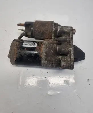 Peugeot 5008 Starter motor M000T22471 9663528880