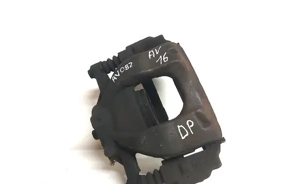 Toyota Avensis T270 Front brake caliper Y04303