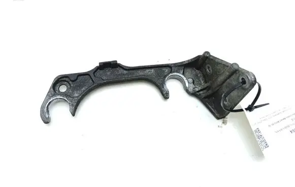 Mercedes-Benz E W212 Air filter cleaner box bracket assembly A6510940127