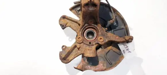 Skoda Octavia Mk2 (1Z) Front wheel hub