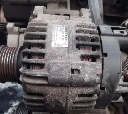 Skoda Octavia Mk2 (1Z) Generator/alternator 06f903023