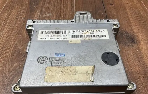 Mercedes-Benz C W202 Engine control unit/module 2025454332