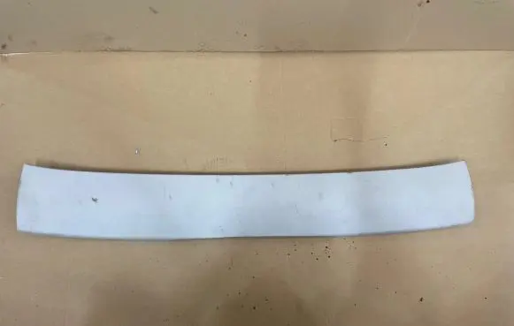 (D)pillar trim (top)