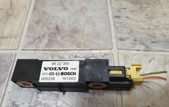 Volvo V70 Airbag deployment crash/impact sensor 8622365 005239 161003
