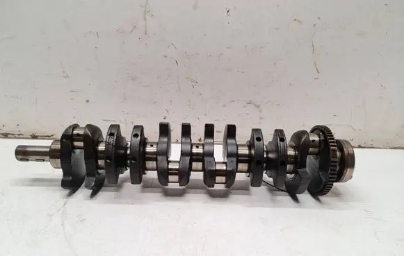 BMW 5 E39 Crankshaft 1437581