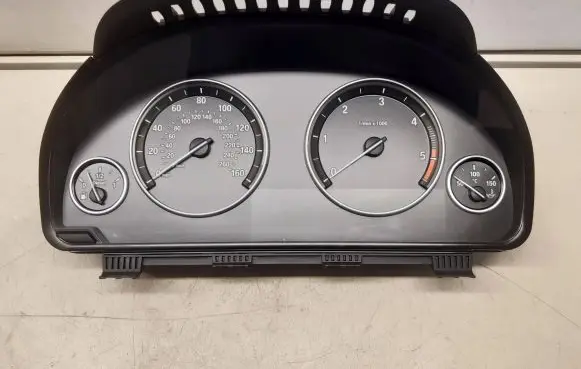 BMW 5 F10 F11 Speedometer (instrument cluster) 25811511 9227616 2059562