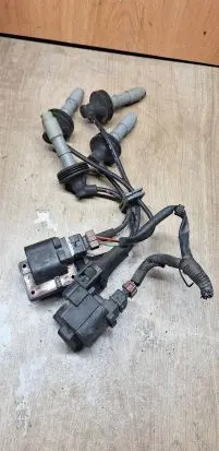 Renault Espace II High voltage ignition coil 7700850999 863021 2526052A