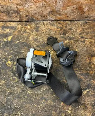 BMW X5 E70 Front seatbelt 305869899001 084659