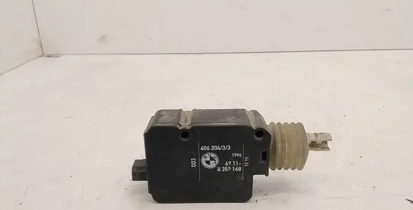 BMW 5 E39 Fuel tank cap lock motor 8352168 40620433 6711