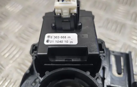 BMW 5 E39 Wiper turn signal indicator stalk/switch 8363668M