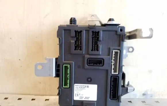 Nissan X-Trail T32 Comfort/convenience module 284B14CB5B