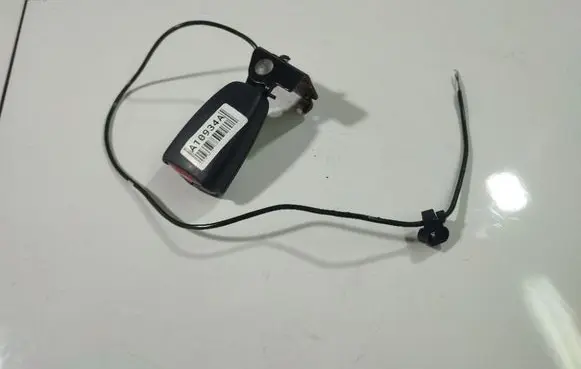 Volvo S40 Front seatbelt buckle