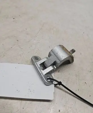 Volkswagen Golf IV Tailgate/trunk/boot hinge