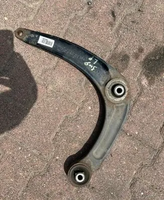Peugeot 3008 I Front control arm 833548