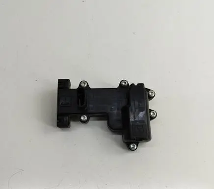 Tesla Model X Door control unit/module 104535400B
