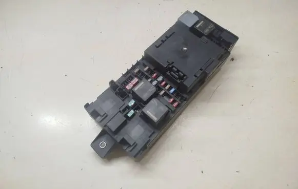 Land Rover Range Rover Sport L494 Fuse module HPLA14A073BC