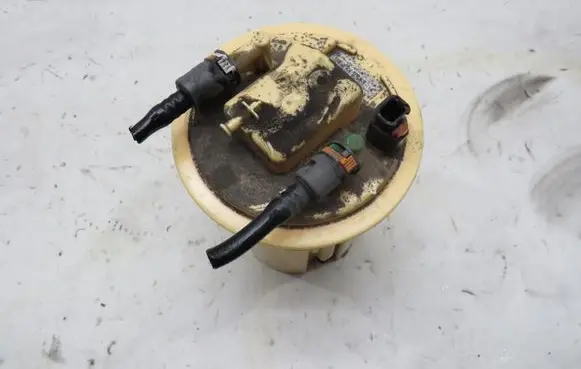 Peugeot 308 Fuel level sensor KRIS235789