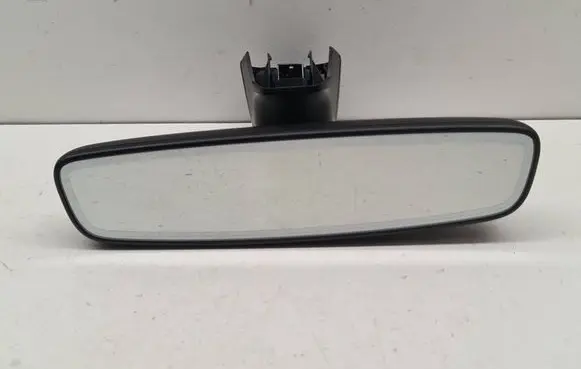 Rear view mirror (interior)
