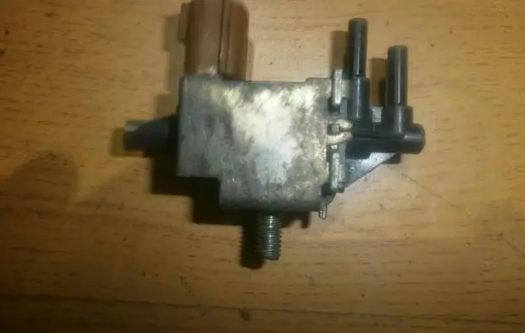 Nissan Primera Turbo solenoid valve aesa123