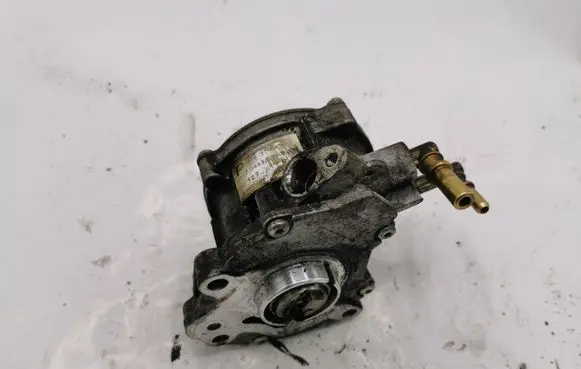 Land Rover Range Rover Sport L320 Vacuum pump 70443805000 9H2Q2A451BE
